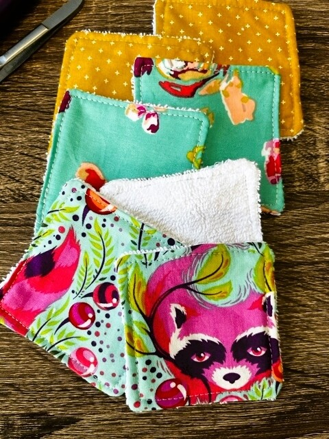 Raccoon & Mustard Teal Re-Usable Face Wipes