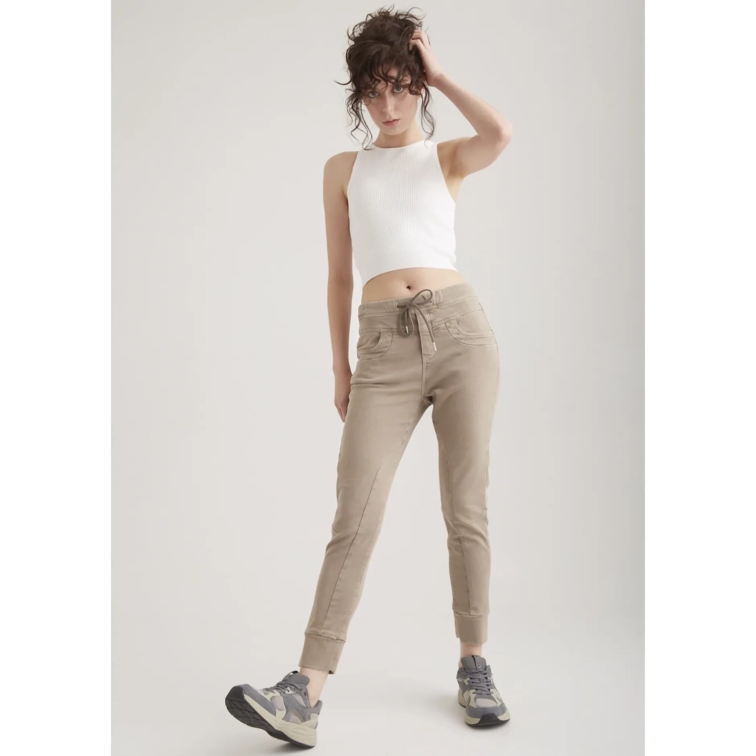 Cup of Joe denim jogging Sand Mila
