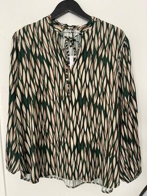 Typical Jill Rosa circle blouse groen 10700