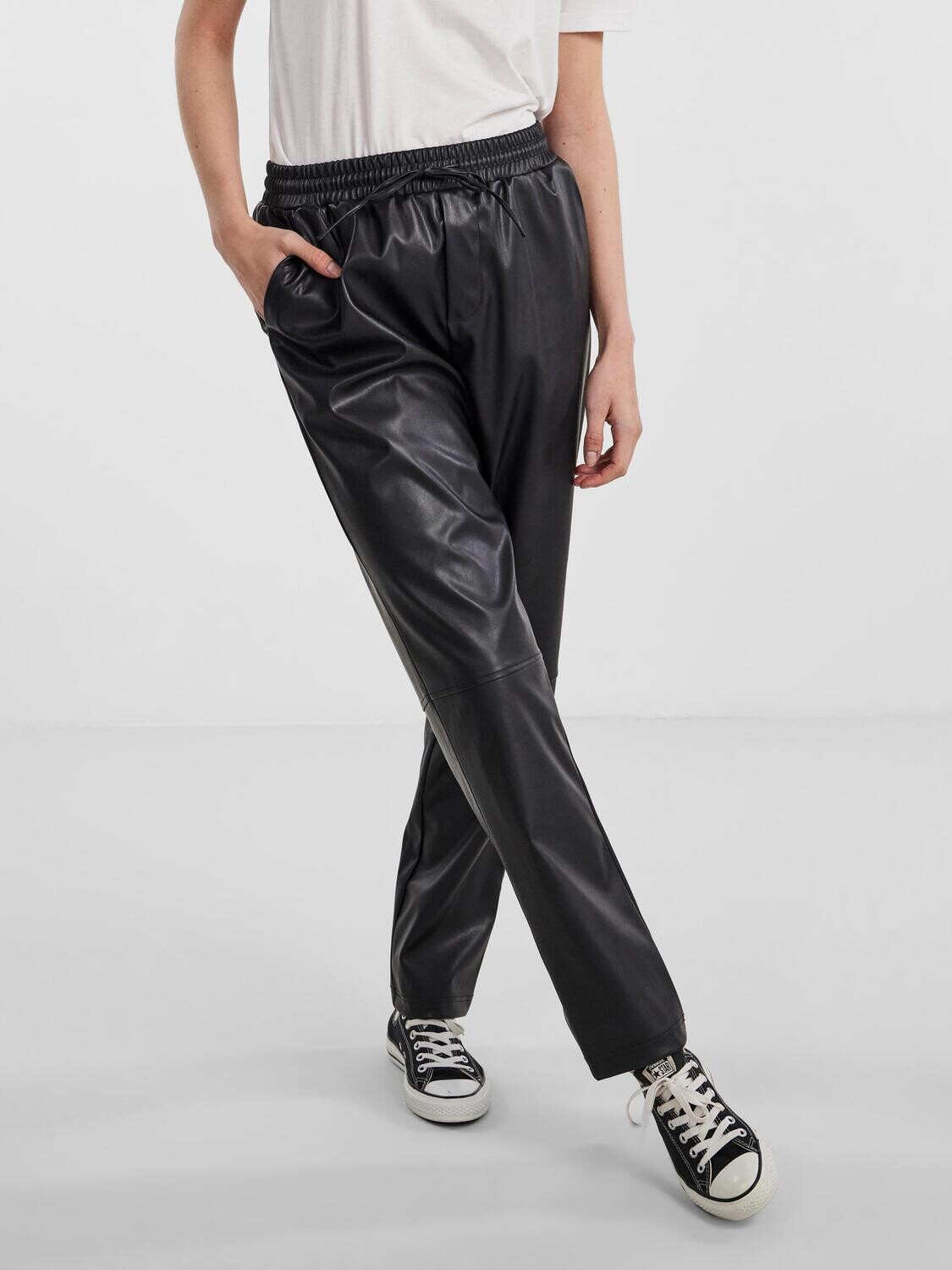 Pieces PCSELMA HW PU TAPERED PANT Black 17143655
