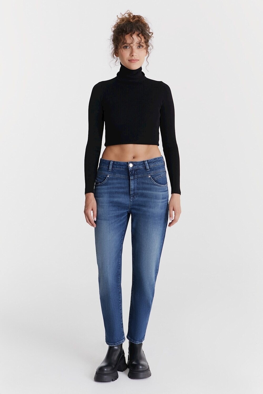 Cup of Joe denim boyfriend blue Victoria