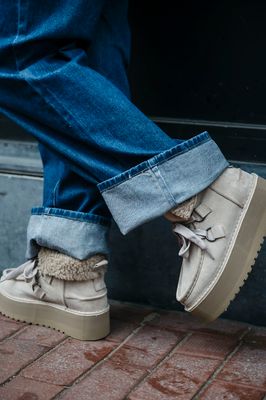 Babouche Lifestyle korte laars met veters en plateauzoo Beige Saar-2