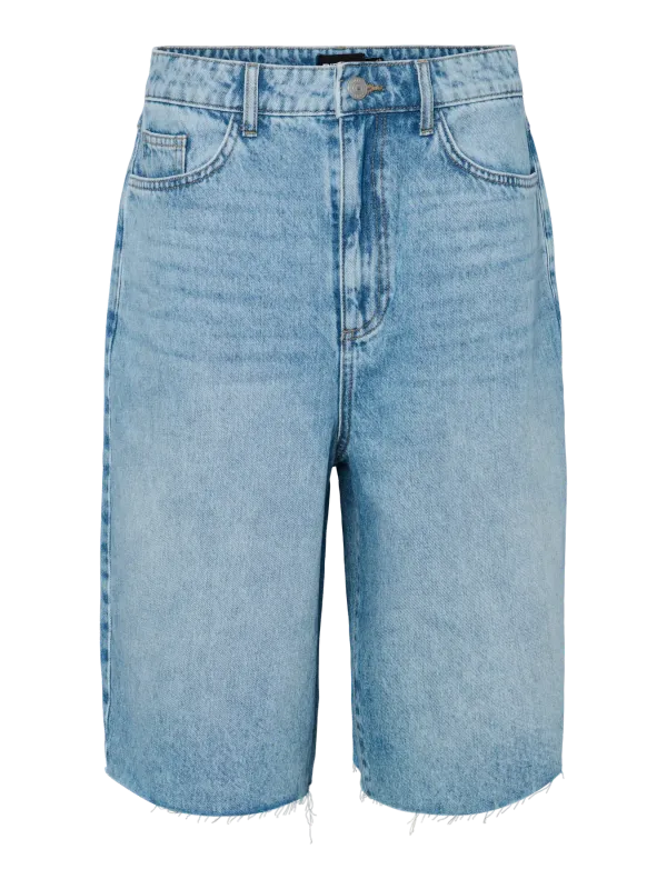 Pieces PCTASHA MW BAGGY DENIM SHORTS Light Blue Denim 17157255