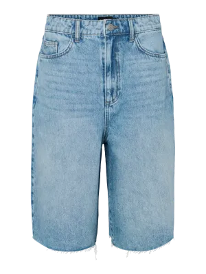 Pieces PCTASHA MW BAGGY DENIM SHORTS Light Blue Denim 17157255