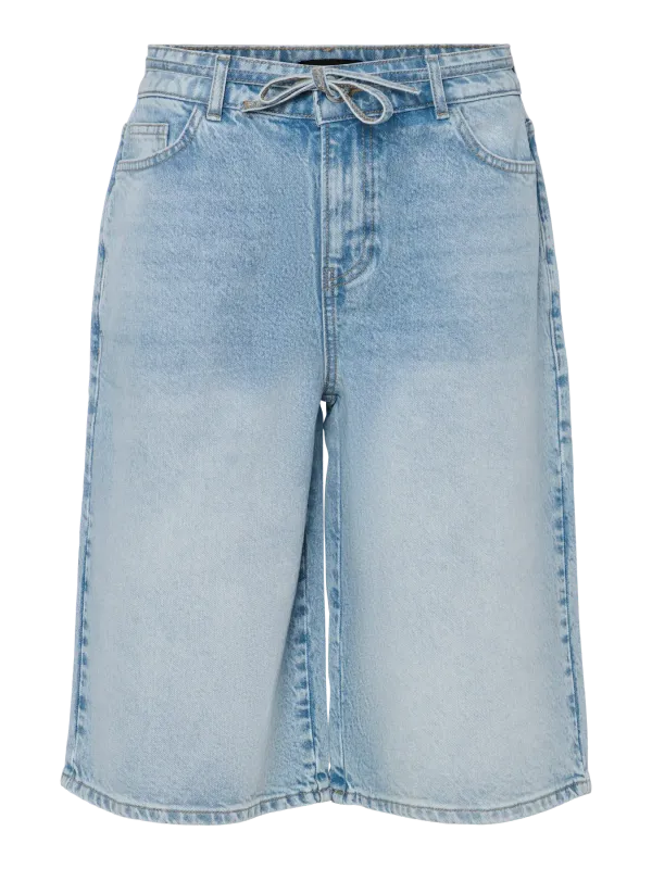 Pieces PCSELMA MW WIDE DENIM SHORTS Light Blue Denim 17158219