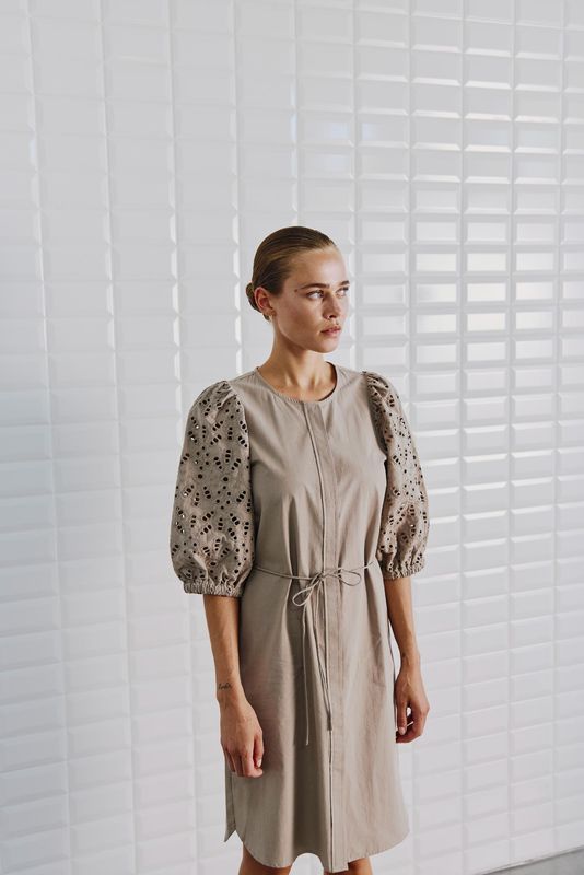 WithBlack WBLMARIT SS DRESS grey sand 00001693