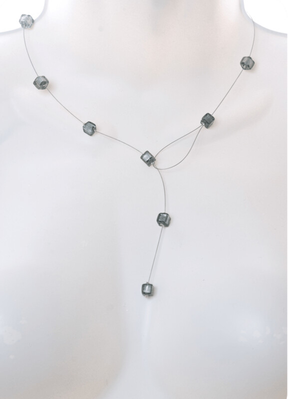 Collier Eridan Noir et feuille d'argent