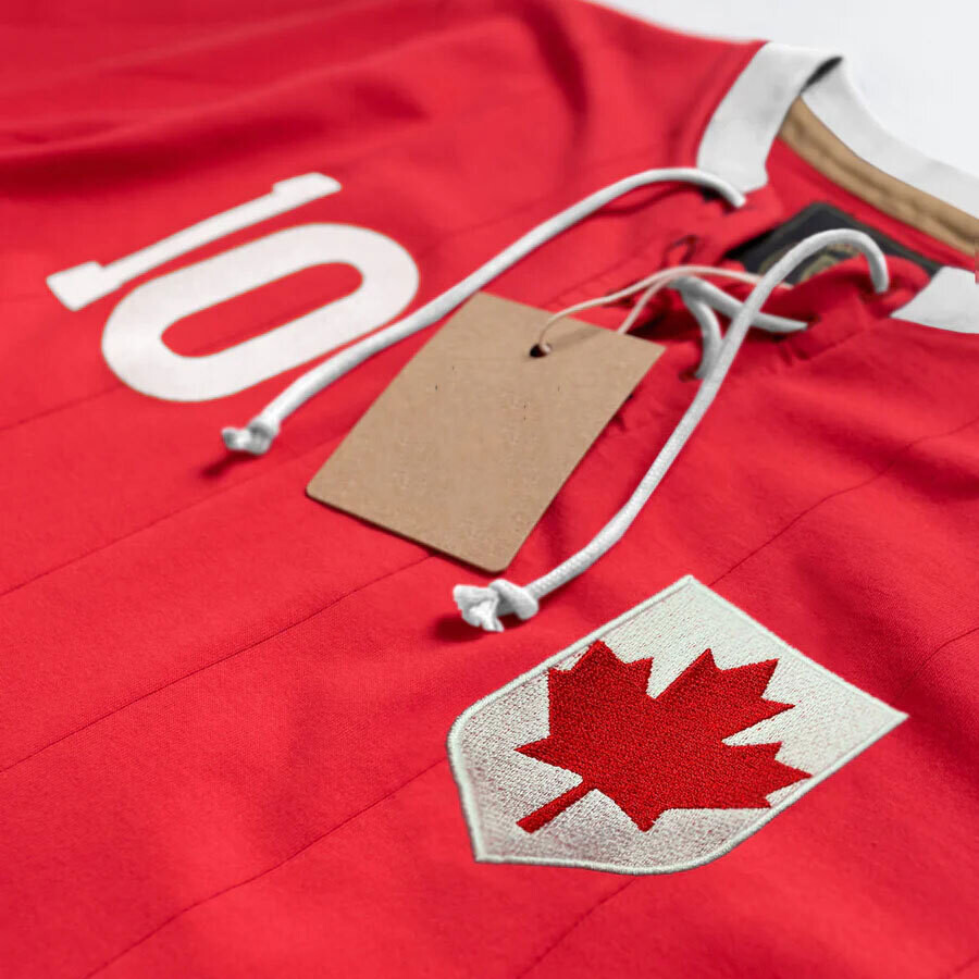 Retro Canadian Red 10