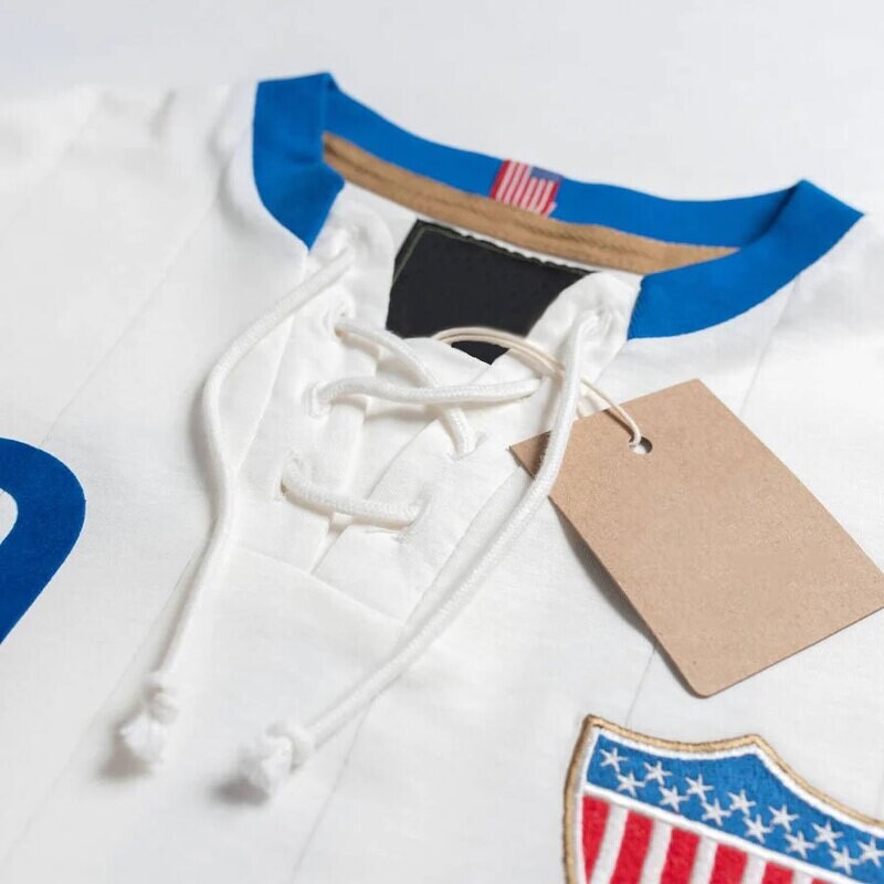 Retro American White 10