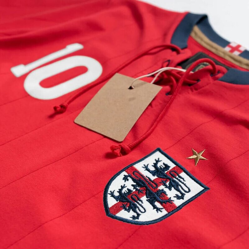 Retro English Red 10