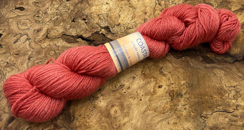 60% Merino 20% Cashmere 20% Rose