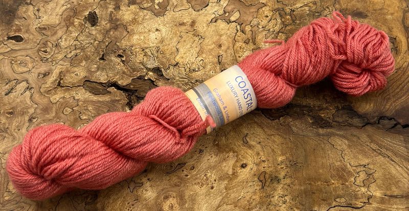 60% Merino 20% Cashmere 20% Rose