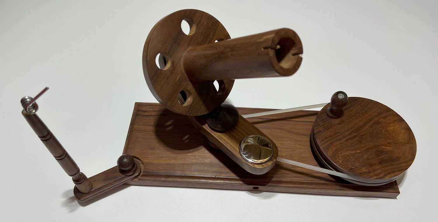 Indian Rosewood Jumbo Ball Winder