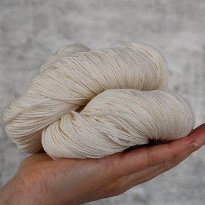 4 ply 80% Superwash Merino 10% Cashmere 10% Nylon - High Twist