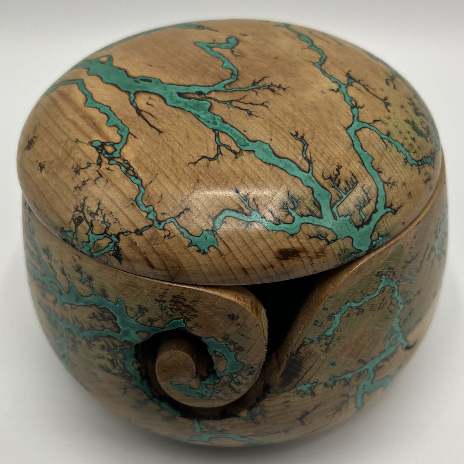 green inlaid lidded yarn bowl