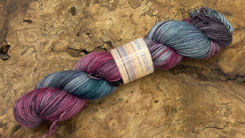 ​80% Superwash Merino Wool 10% Cashmere 10% Nylon HT 4ply