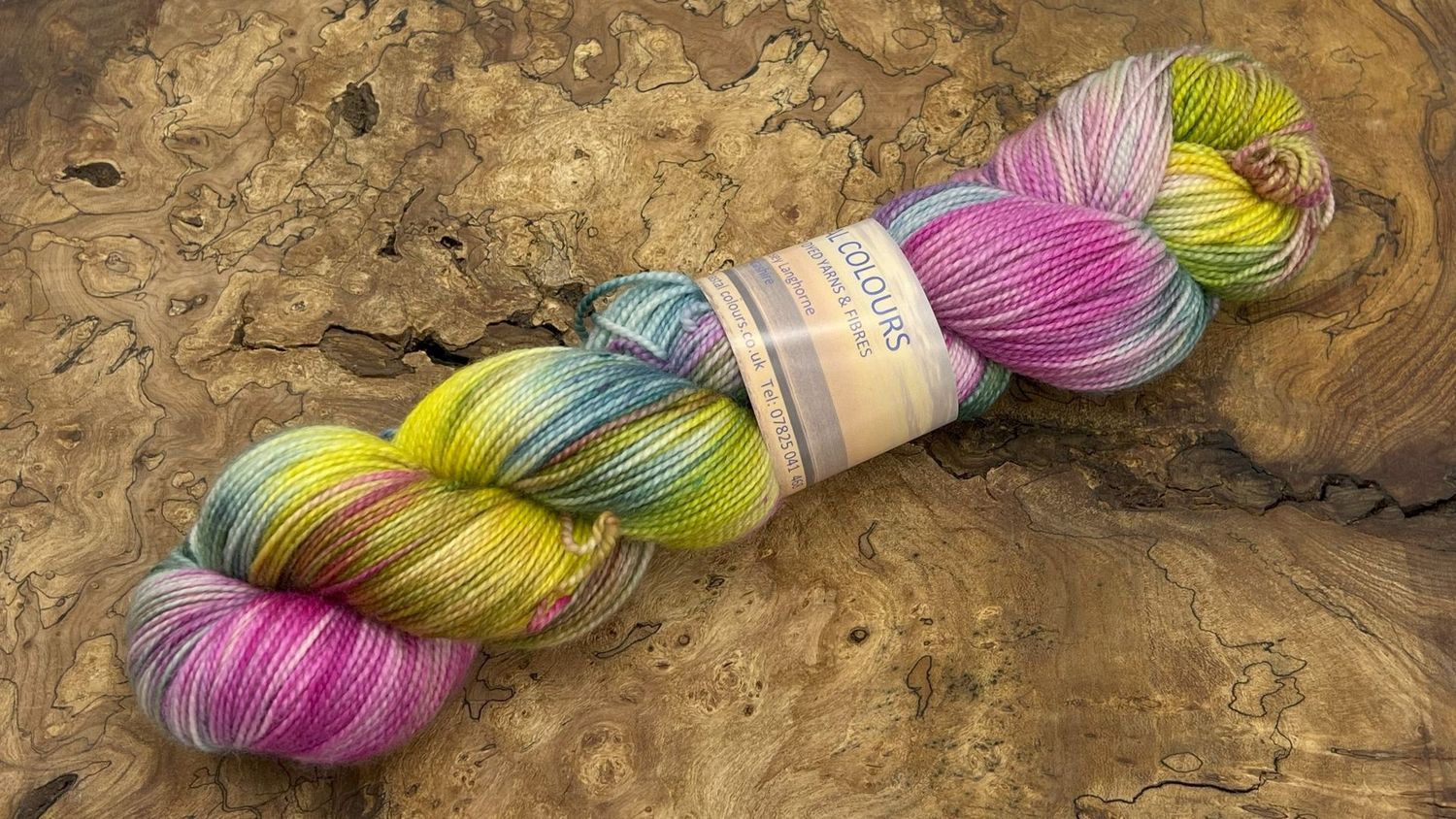 ​80% Superwash Merino Wool 10% Cashmere 10% Nylon HT 4ply