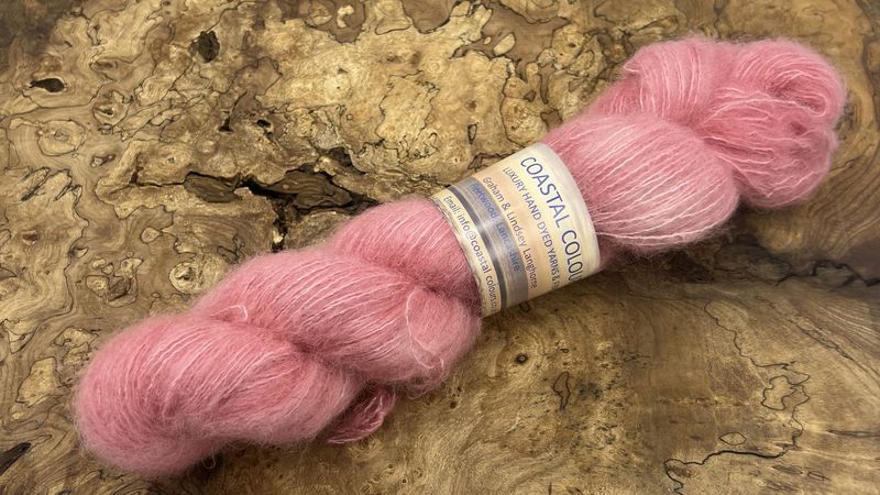 ​​53% Super Baby Alpaca 34% Silk 13% Cashmere 2ply Mohair