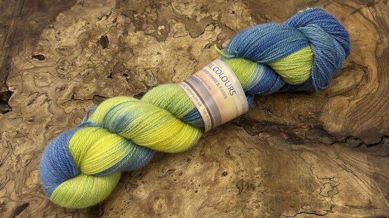 800M 75% X Fine Merino 20% Silk 5% Silver Stellina Sparkle