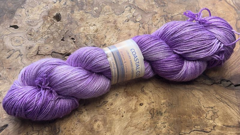 ​50% Superwash Merino Wool 50% Silk 4ply