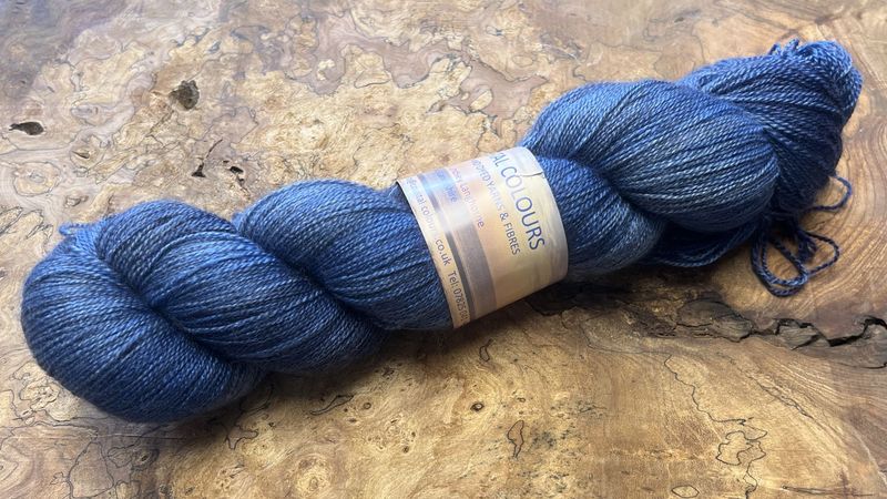 ​60% Superwash Merino Wool 20% Silk 20% Yak 2ply Lace