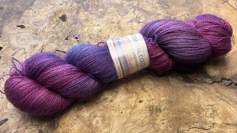 ​60% Superwash Merino Wool 20% Silk 20% Yak 2ply Lace