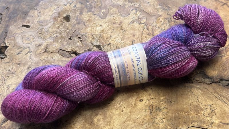​60% Superwash Merino Wool 20% Silk 20% Yak 2ply Lace
