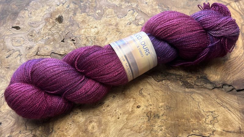 ​60% Superwash Merino Wool 20% Silk 20% Yak 2ply Lace