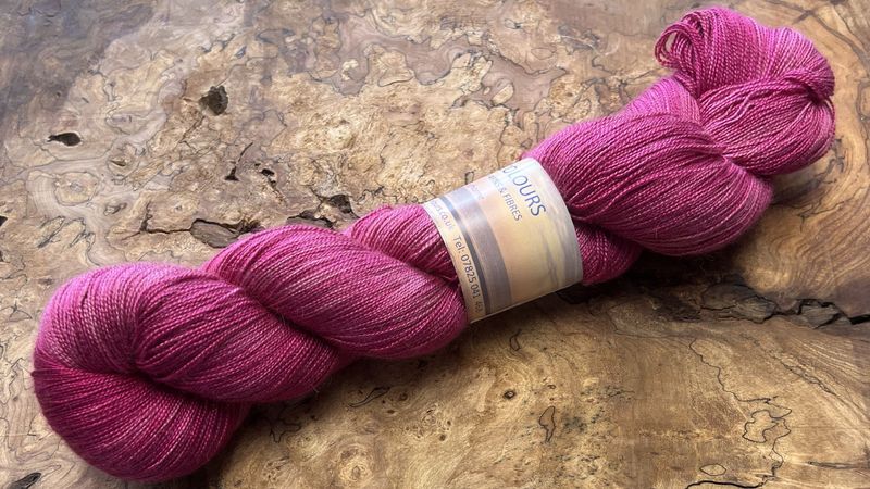 Silk camel lace