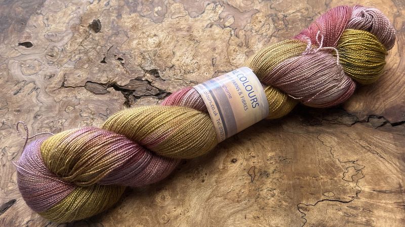 Silk camel lace