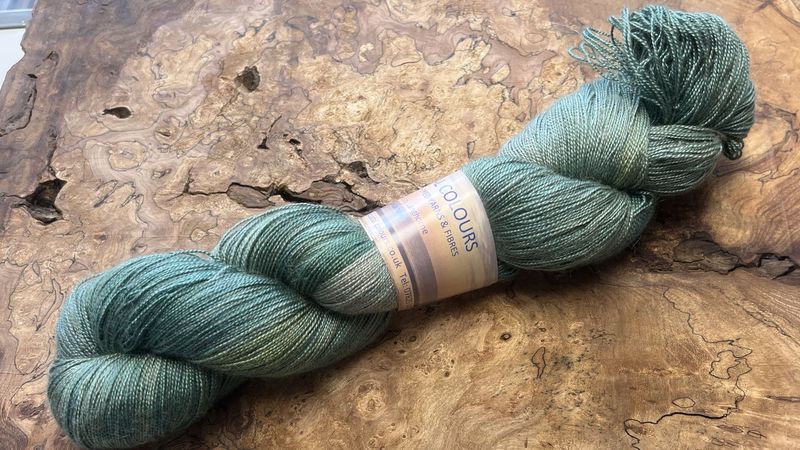 Silk camel lace