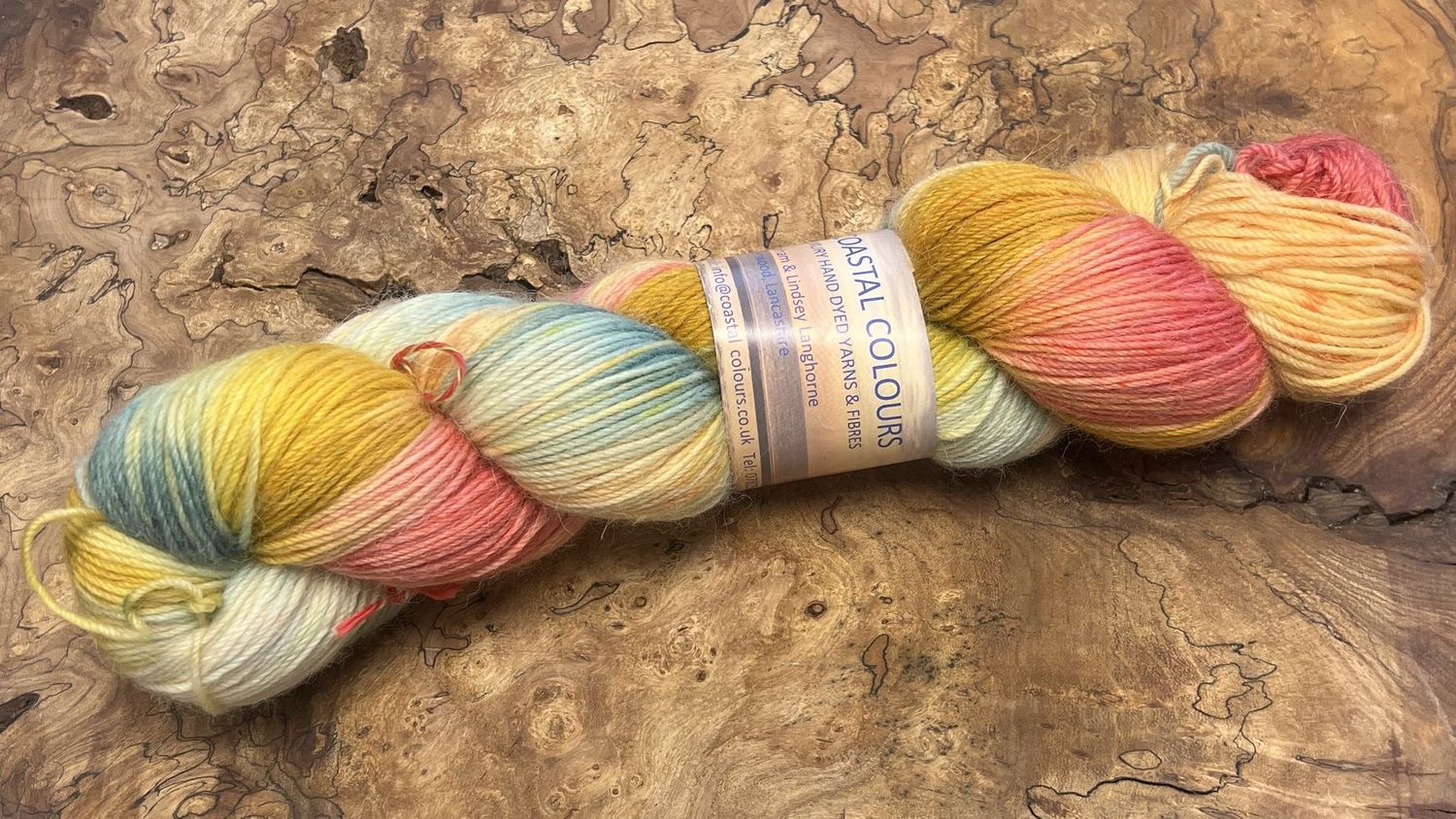 60% Superwash Merino Wool 20% Superfine Alpaca 20% Nylon 4ply 60% Superwash Merino Wool 20% Superfine Alpaca 20% Nylon 4ply