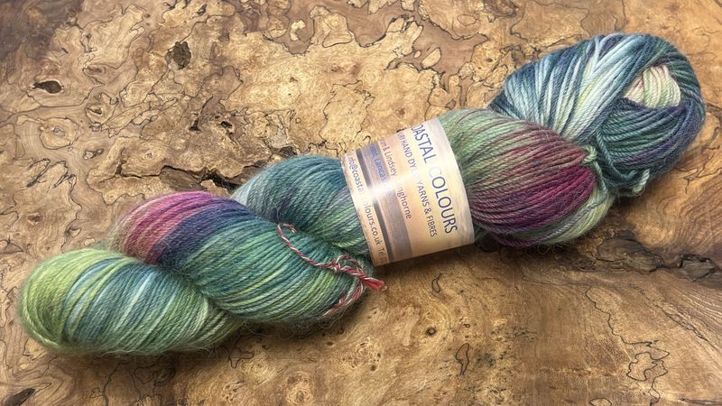 60% Superwash Merino Wool 20% Superfine Alpaca 20% Nylon 4ply 60% Superwash Merino Wool 20% Superfine Alpaca 20% Nylon 4ply