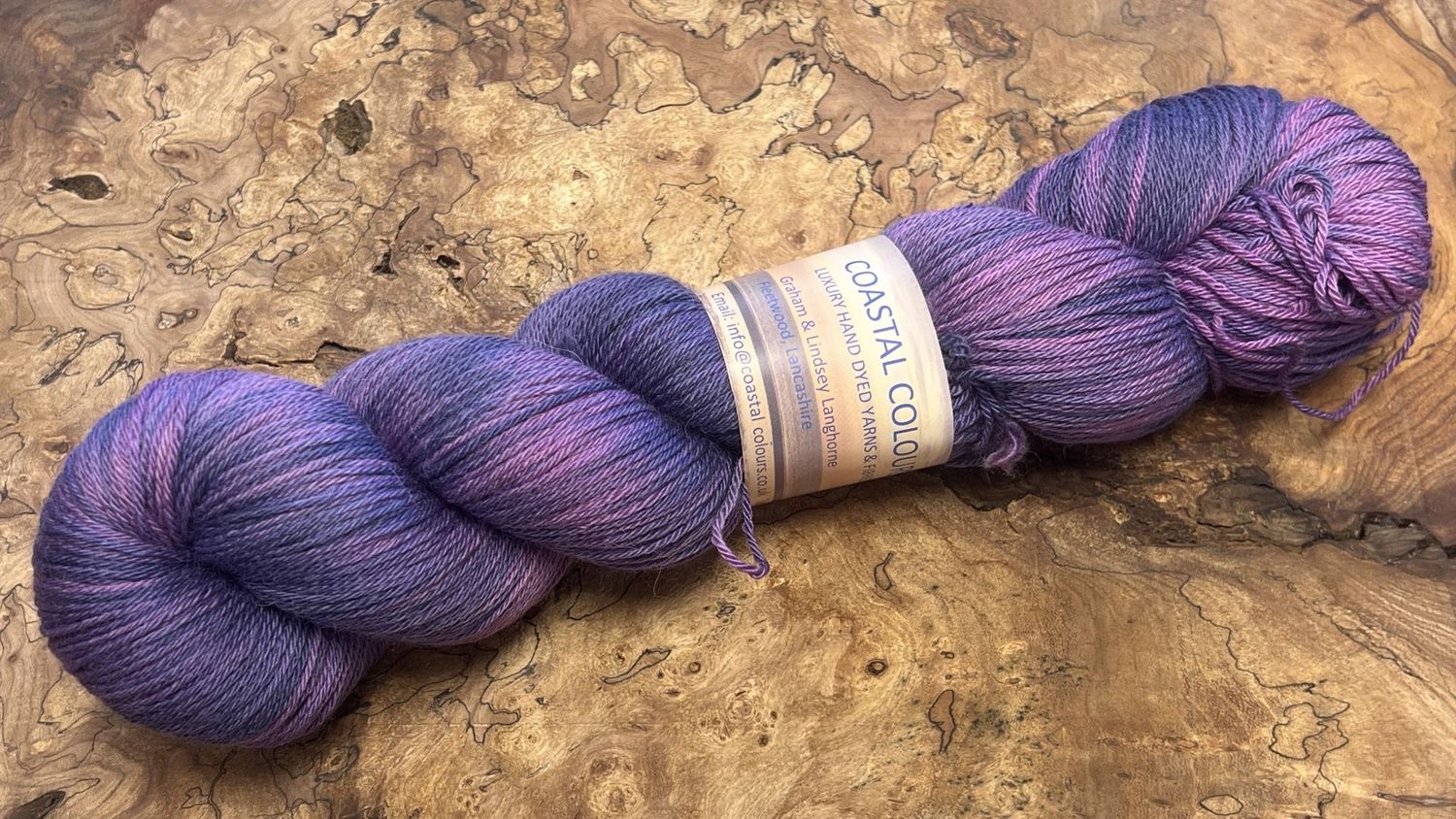 60% Merino 22.5% Royale Alpaca 17.5% Mulberry Silk 4ply 60% Merino 22.5% Royale Alpaca 17.5% Mulberry Silk 4ply