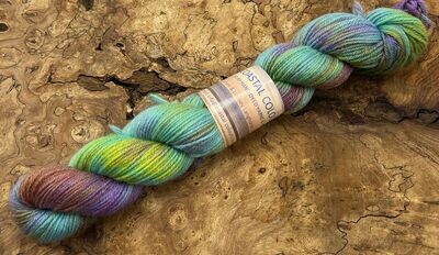 60% Merino 20% Cashmere 20% Rose 4ply