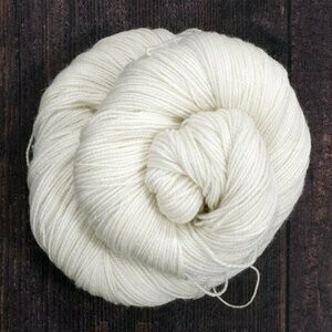 75% S Wash Merino 20% Nylon 5% Silver Stellina Sparkle 4ply