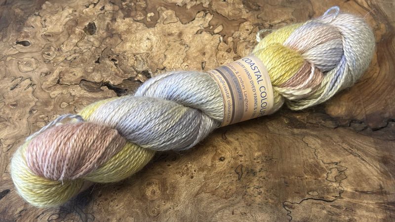 ​50% Baby Alpaca 25% Linen 25% Grade A Mulberry Silk DK