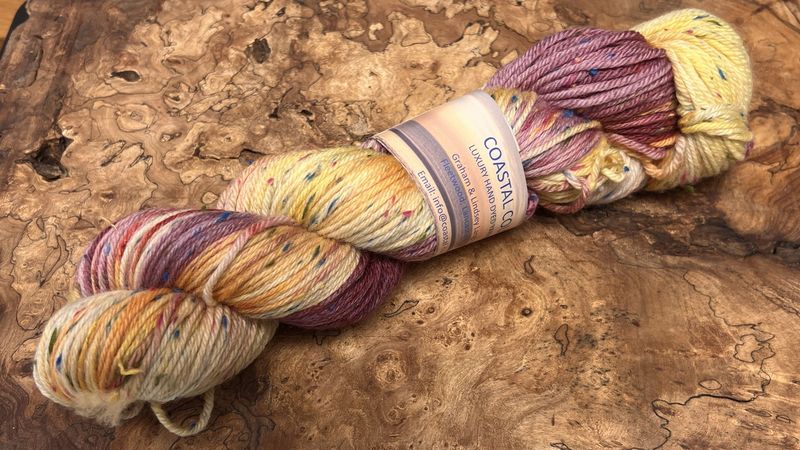 85% Superwash Merino Wool 15% Donegal Nep DK 85% Superwash Merino Wool 15% Donegal Nep DK