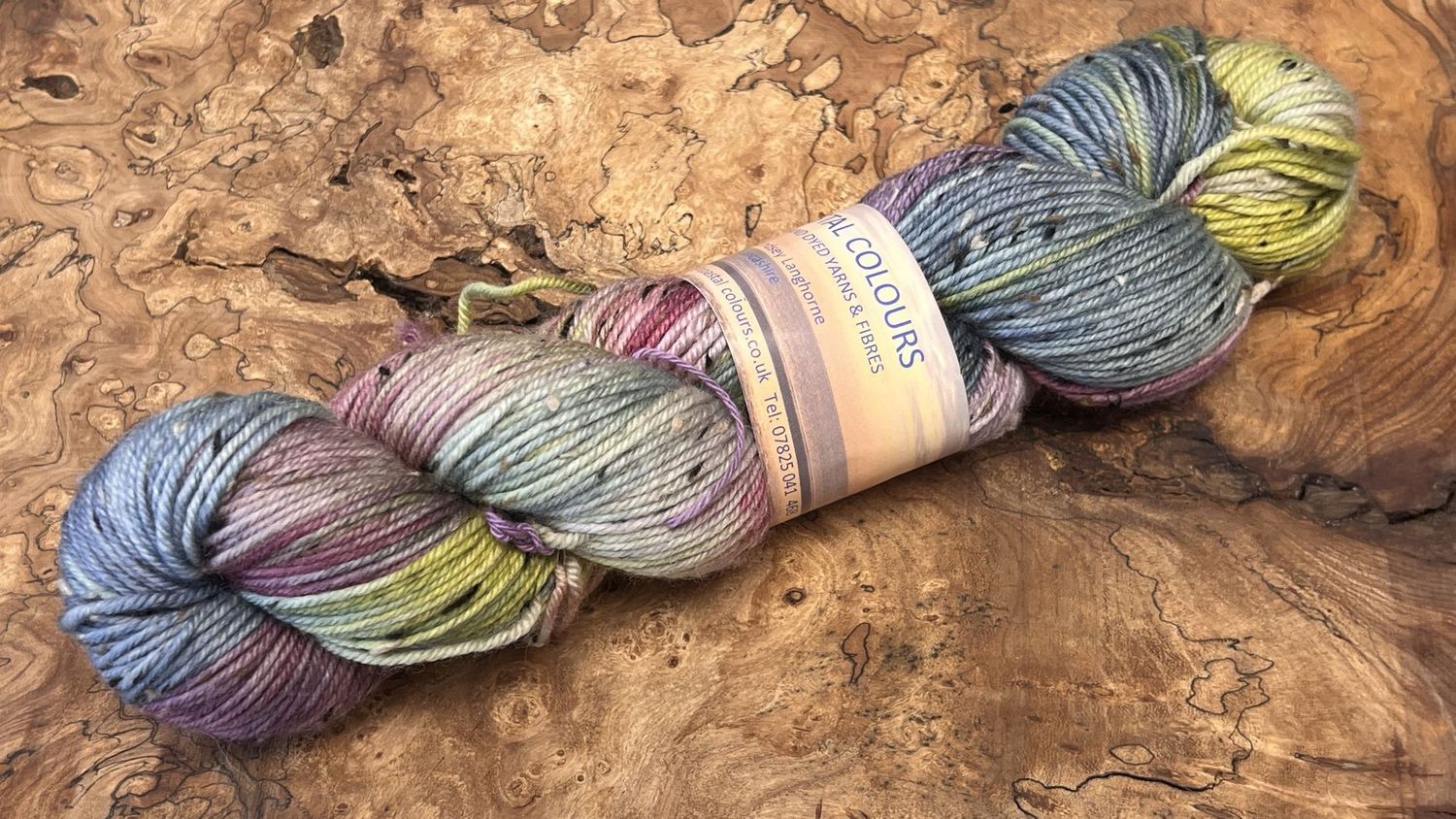 ​85% Superwash Merino Wool 15% Donegal Nep DK