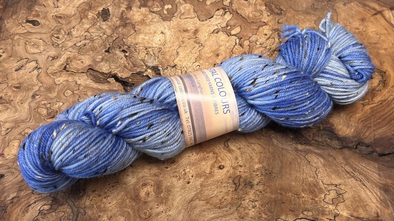 85% Superwash Merino Wool 15% Donegal Nep DK 85% Superwash Merino Wool 15% Donegal Nep DK