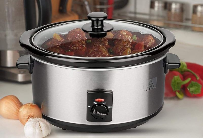 3.5LT, slow cooker, ceramic pot, Royalty Line SLC-1012