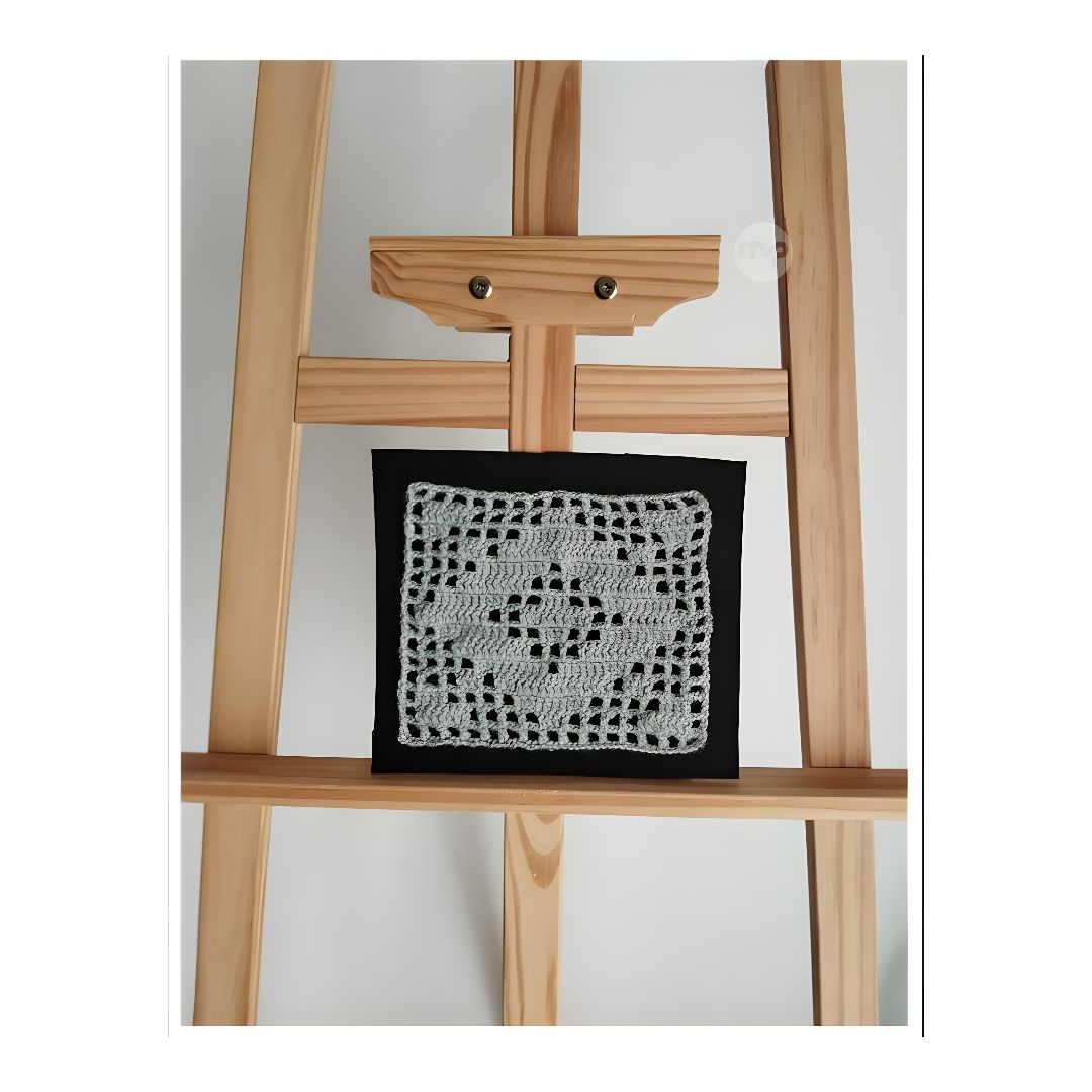 Abstract #01 – Handmade Filet Crochet Art (19x19 cm)