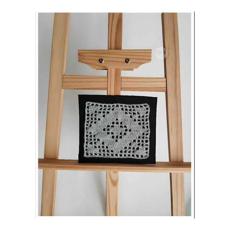 Abstract #01 – Handmade Filet Crochet Art (19x19 cm)