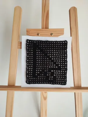 Click Here – Black Filet Crochet Cursor Art 18x21cm