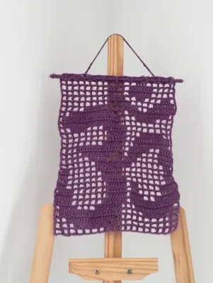 OM – Purple Filet Crochet Wall Hanging 18x29cm