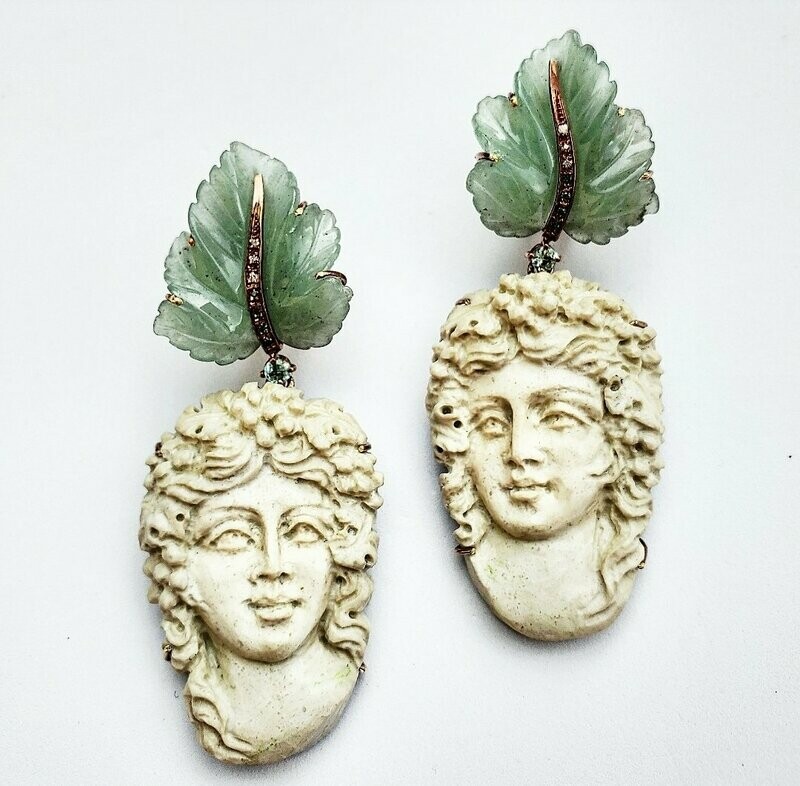 Orecchini con Baccanti di pietra, avventurina, diamanti e tormaline