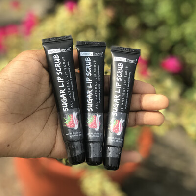 Beauty Treats Lip Scrub 