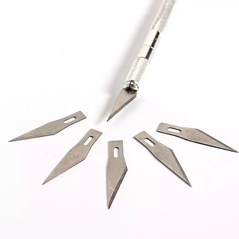 Scalpel, including 6 blades