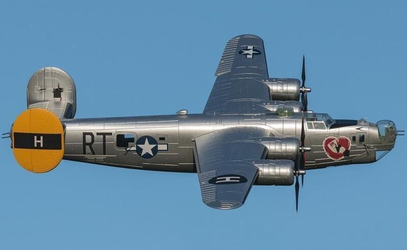 Freewing B-24 Liberator Silver, Spw 2000mm, PNP-Set