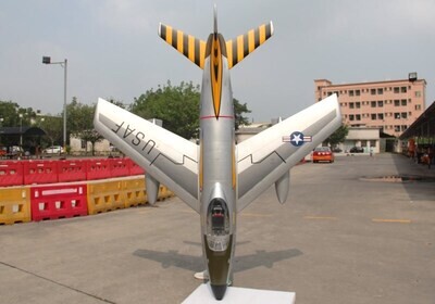 Pilot-RC F-86D Sabre - Turbinen-Jet, Spw 1980mm, ARF-Set mit EZFW